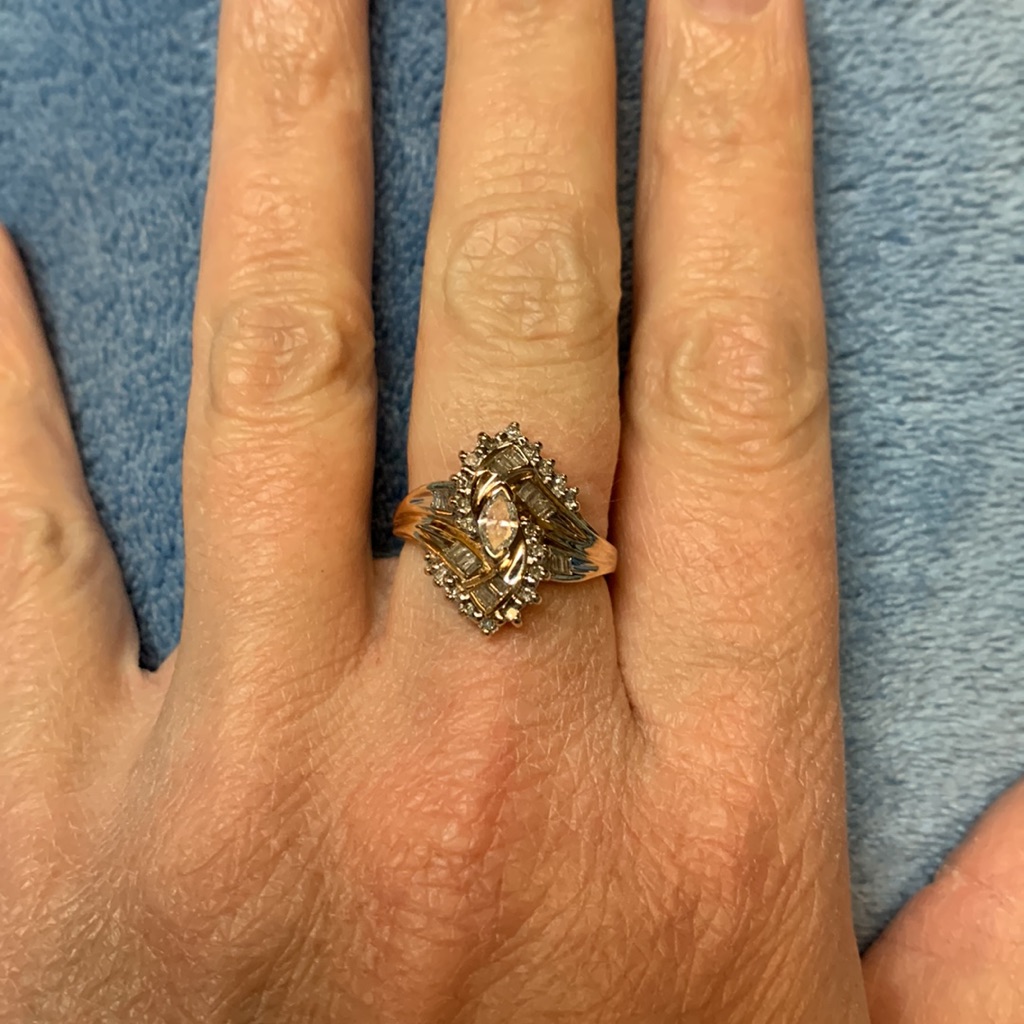 10k Yellow Gold Diamond Ring